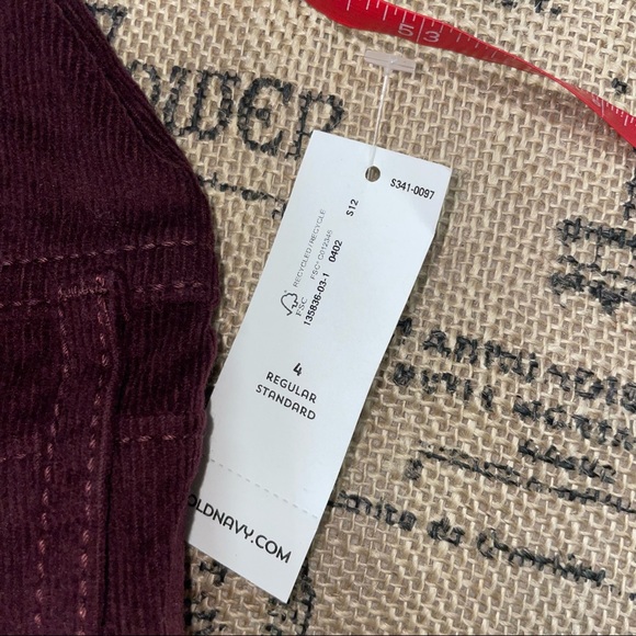 Old Navy Sweetheart NWT! Pop-Color Corduroy Flare Pant Size 4 - Picture 7 of 13